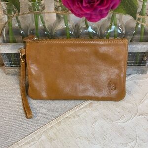 Handbag Butler Mighty Purse Camel Color Soft Leather Wristlet Clutch - Bag Only